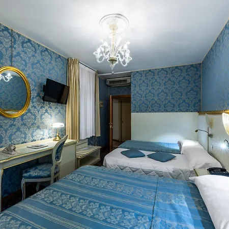 Отель Il Mercante Di 3*