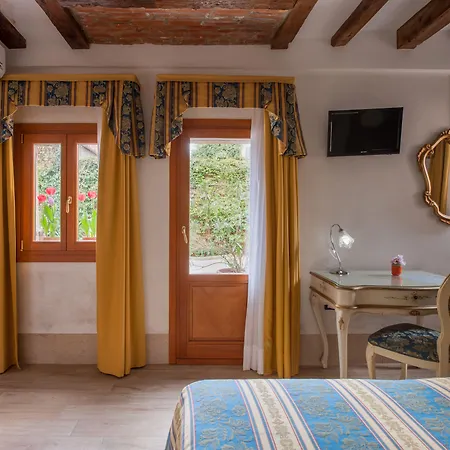 Il Mercante Di 3* البندقية