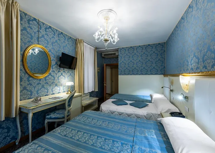 מלון Il Mercante Di 3*