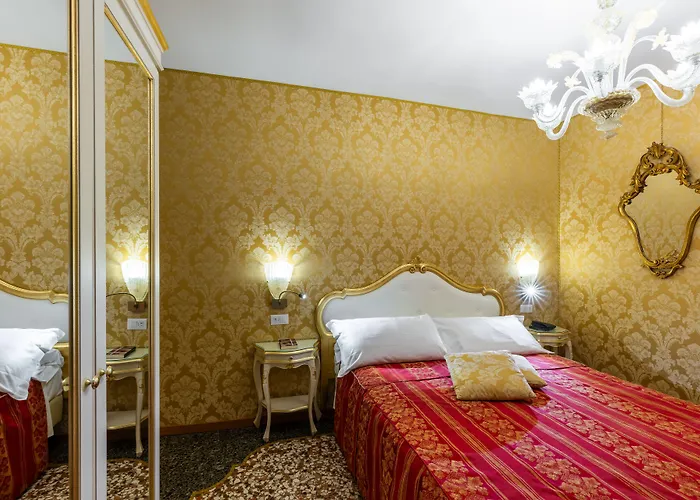 Il Mercante Di מלון 3*