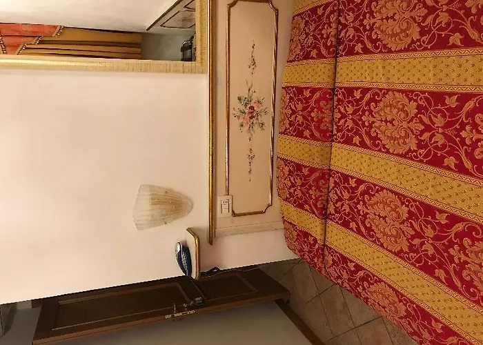 מלון Il Mercante Di 3*