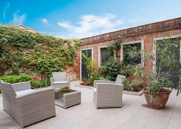 מלון Il Mercante Di 3*